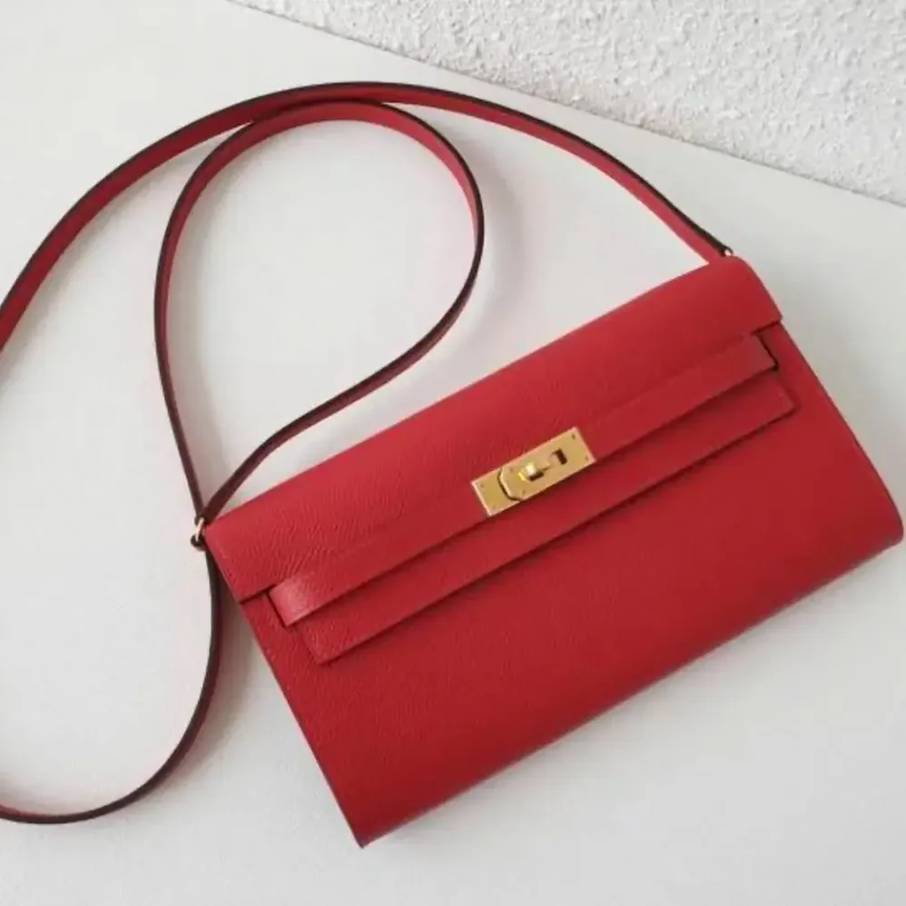 Hermes Kelly To Go in Epsom Leather for Women in Red