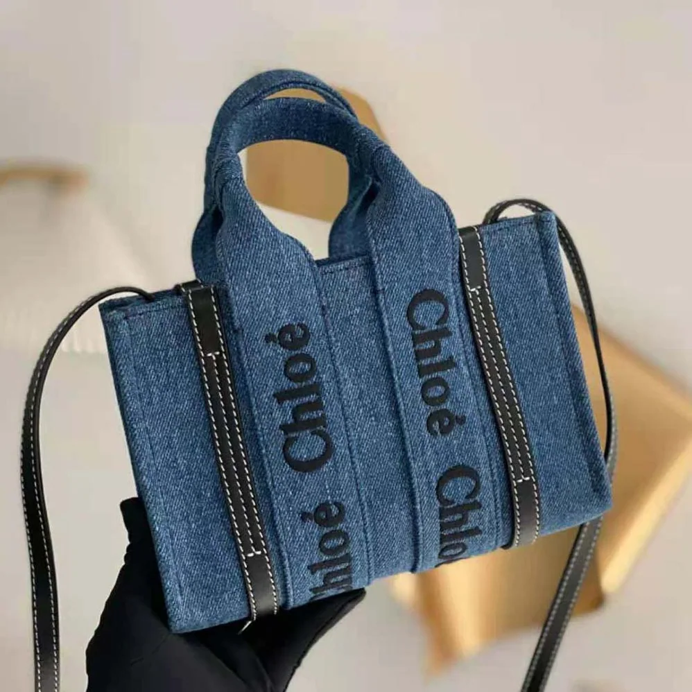 Chloe Small Woody Tote Bag for Women in Navy