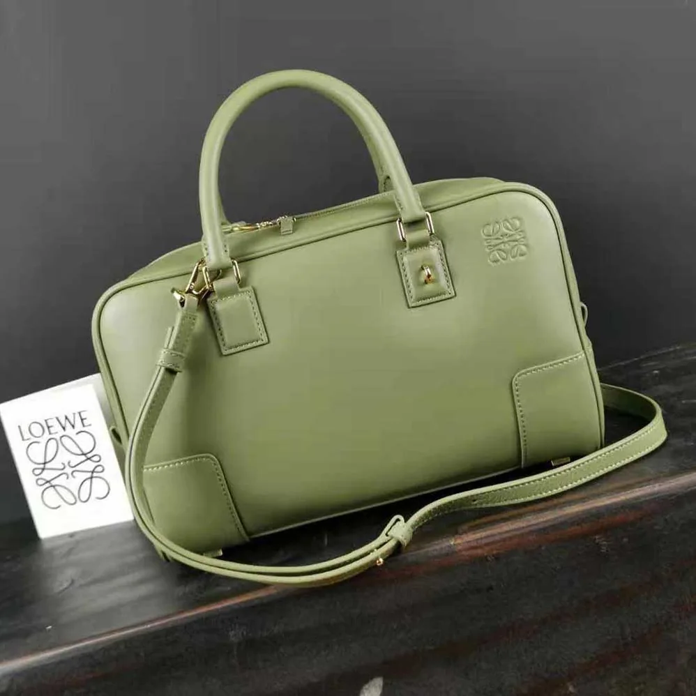 Loewe Amazona 28 Bag in Nappa Calfskin for Women in Green
