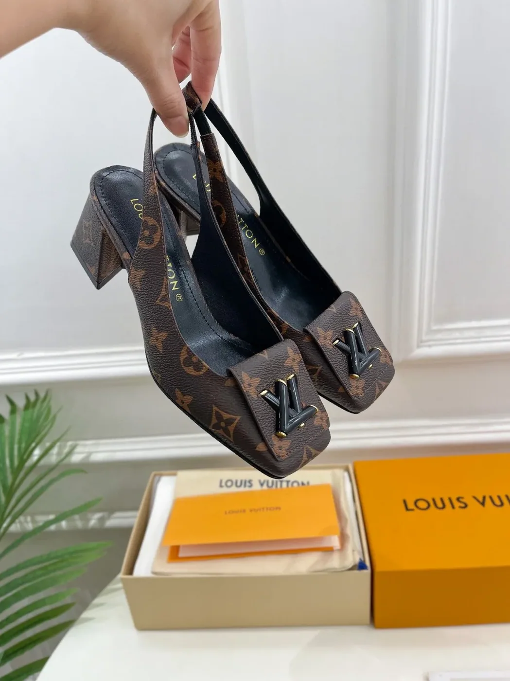 Louis Vuitton Sparkle Slingback Pump Brown Louis Vuitton Sparkle Slingback Pump Brown