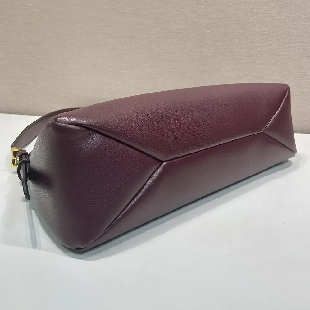 Prada Aimée Large Leather Shoulder Bag for Women in Maroon Prada Aimée Large Leather Shoulder Bag for Women in Maroon