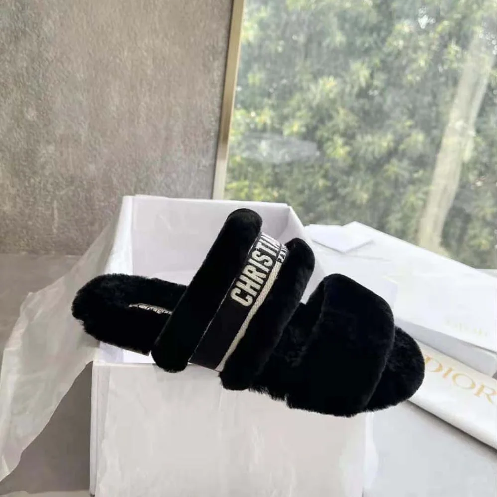 Dior Chez Moi Slide White Embroidered Cotton and Black Shearling for Women