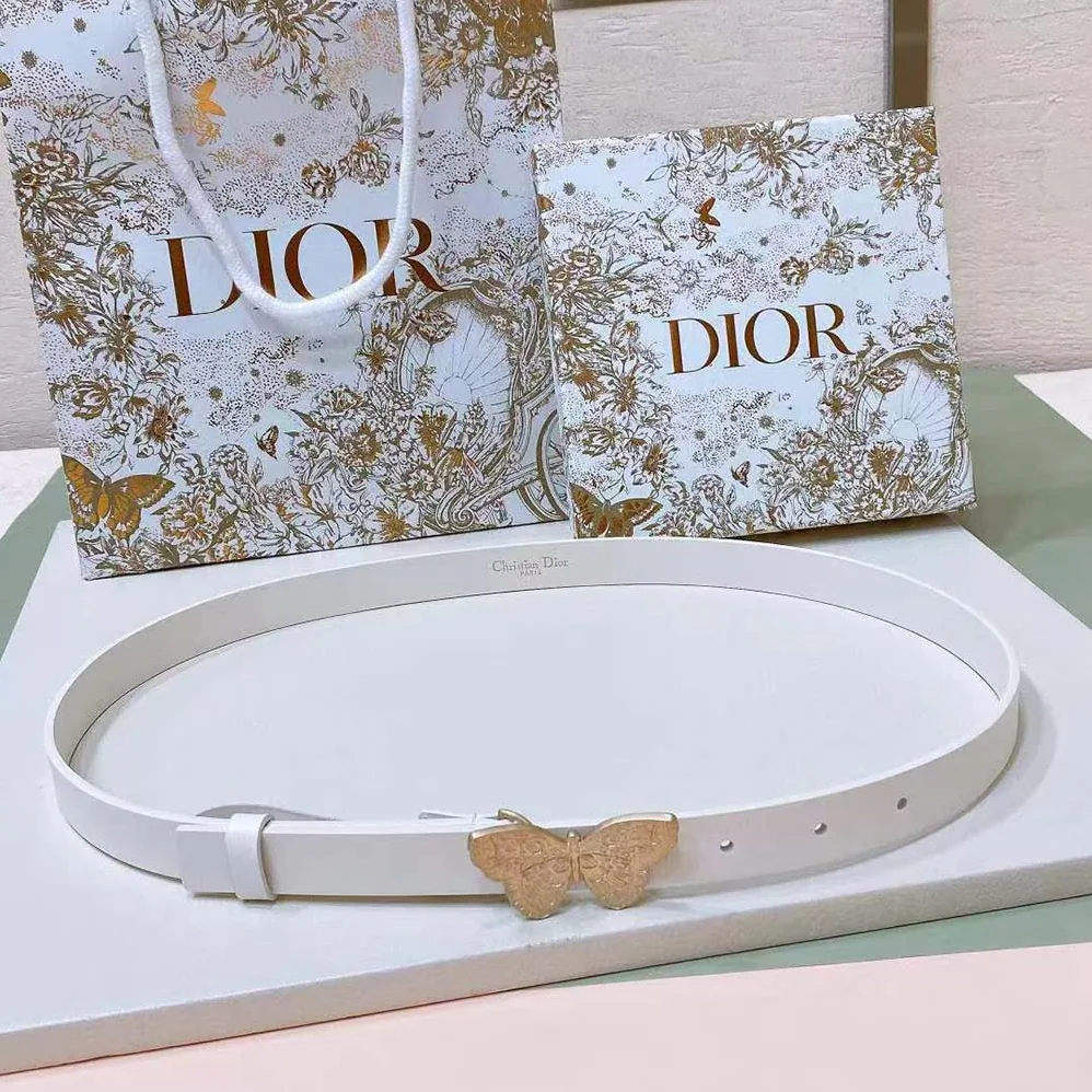 Dior Métamorphose Belt White Ultrasmooth Calfskin 20 MM for Women in Gold Dior Métamorphose Belt White Ultrasmooth Calfskin 20 MM for Women in Gold