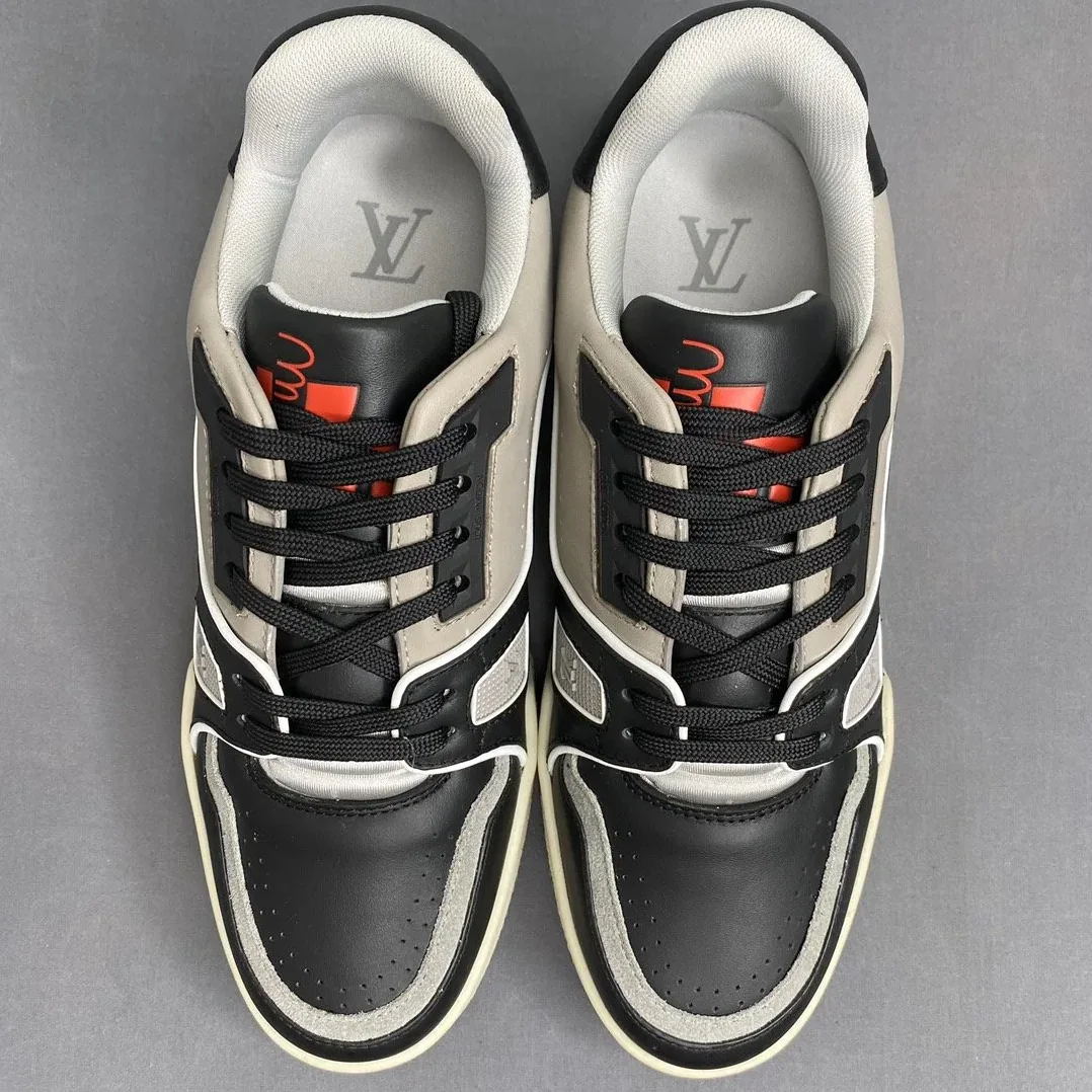 Louis Vuitton Trainer Sneaker Mix Of Materials Black