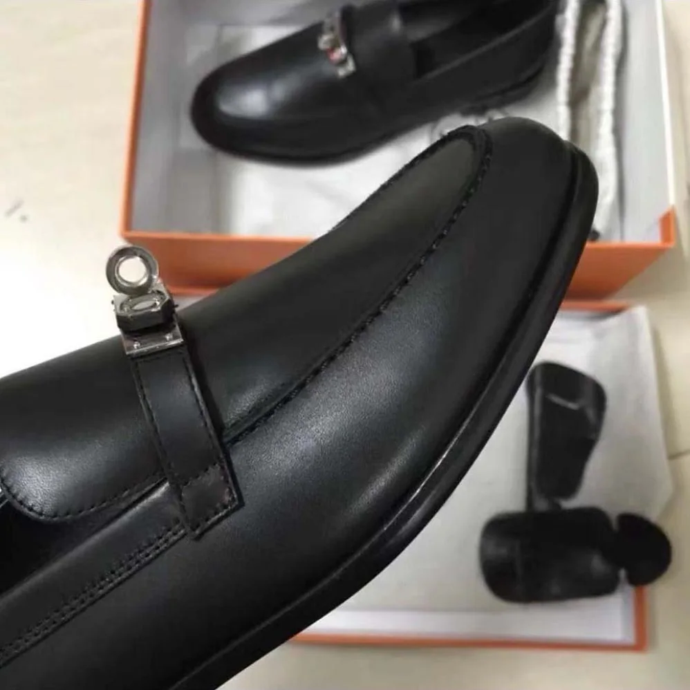 Hermes Gregoire Loafer in Calfskin for Men in Black