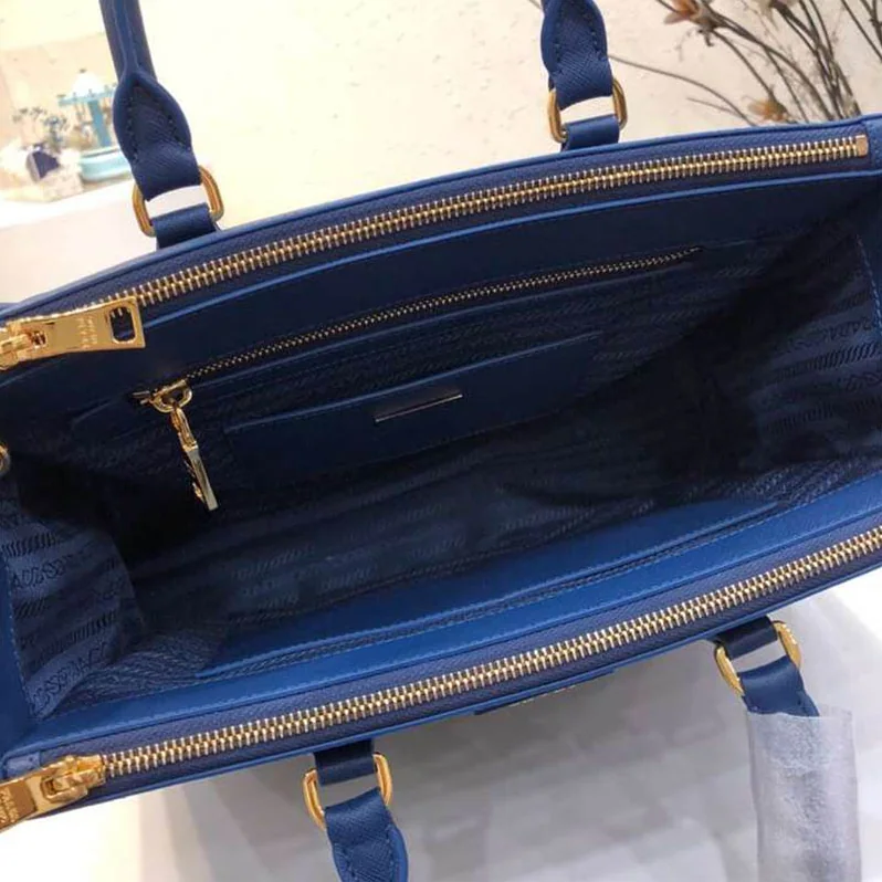 Prada Prada Galleria Bag in Saffiano Leather for Women in Blue
