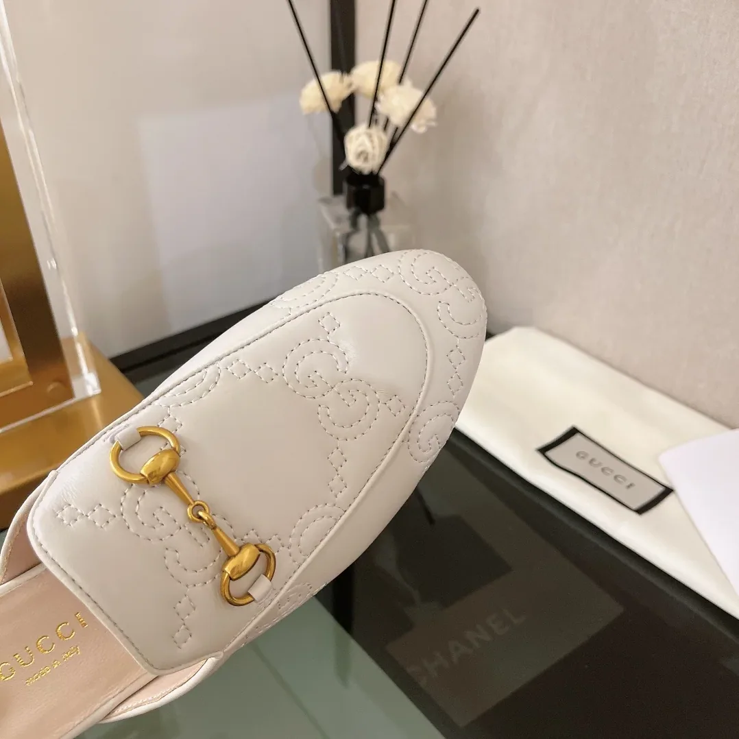 Gucci GG Matelasse Princetown Slipper White for Women Gucci GG Matelasse Princetown Slipper White for Women