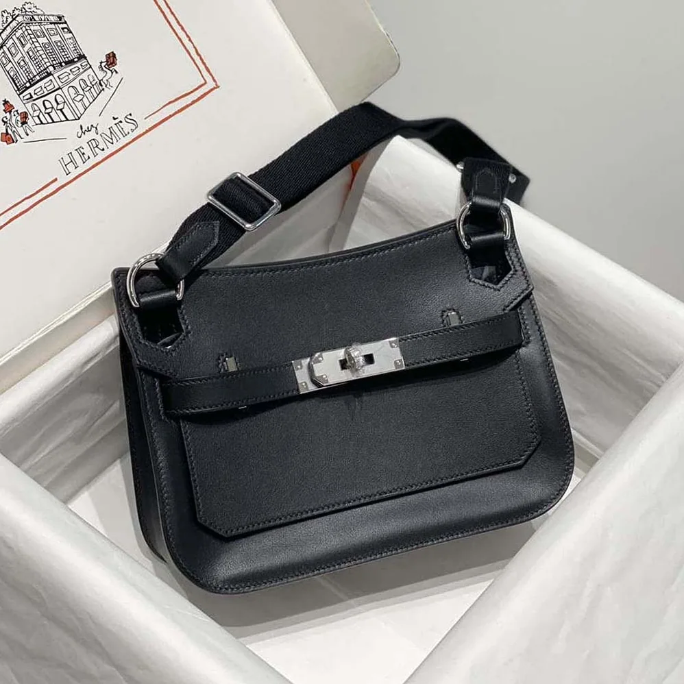 Hermes Jyspiere in Evercolor Leather for Women in Black/Silver Hermes Jyspiere in Evercolor Leather for Women in Black/Silver