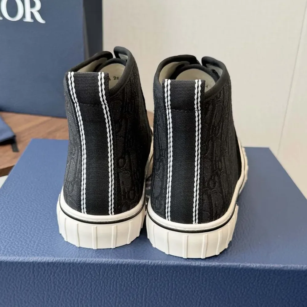 Dior Hooper High-Top Sneaker Black Dior Oblique Jacquard and Black Suede Calfskin for Unisex Dior Hooper High-Top Sneaker Black Dior Oblique Jacquard and Black Suede Calfskin for Unisex