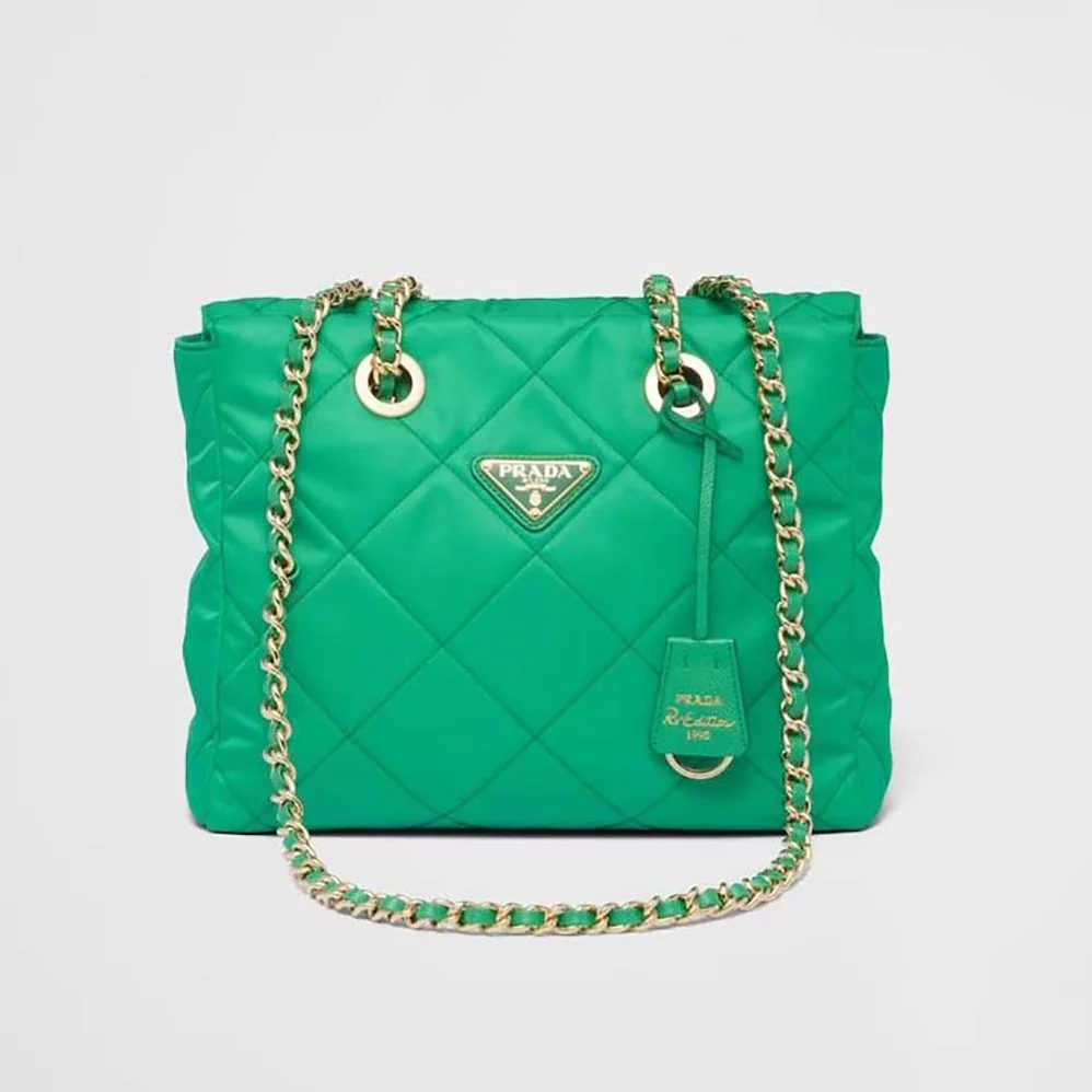 Prada Re-Edition 1995 Chaîne Re-Nylon Tote Bag for Women in Green Prada Re-Edition 1995 Chaîne Re-Nylon Tote Bag for Women in Green