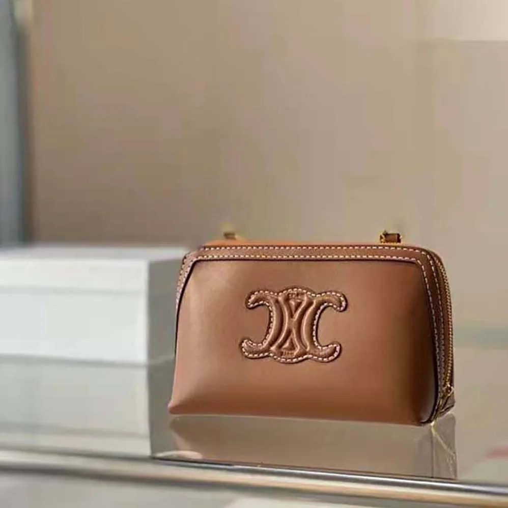 Celine Clutch on Chain Cuir Triomphe in Smooth Calfskin for Women Celine Clutch on Chain Cuir Triomphe in Smooth Calfskin for Women