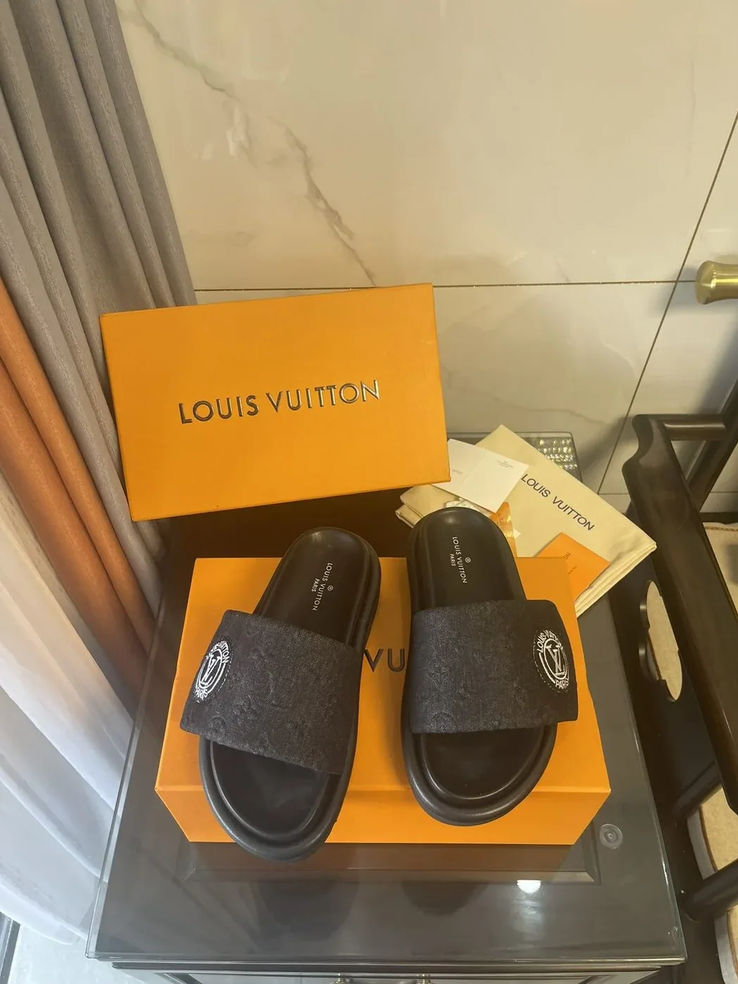 Louis Vuitton Pool Pillow Comfort Flat Mule Black for Women Louis Vuitton Pool Pillow Comfort Flat Mule Black for Women