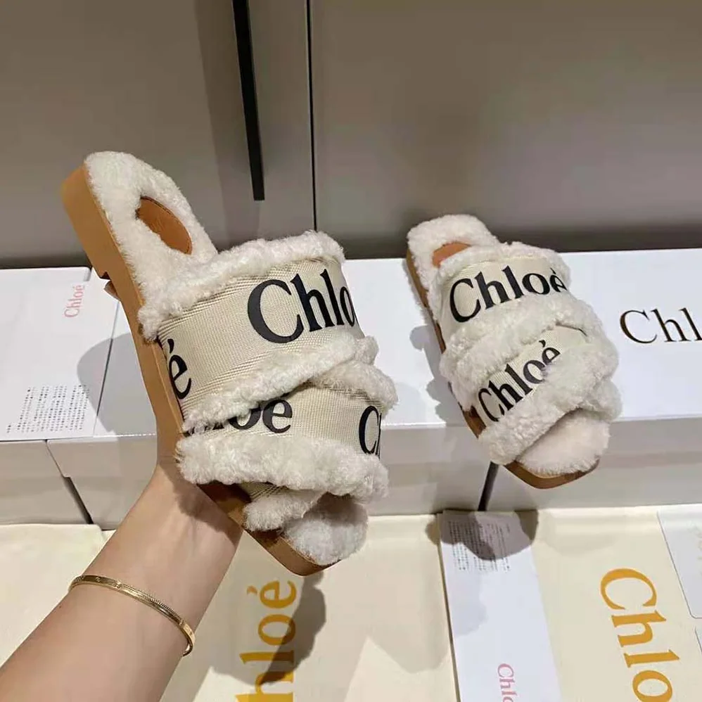 Chloe Woody Flat Mule in Canvas with Shearling for Women Chloe Woody Flat Mule in Canvas with Shearling for Women