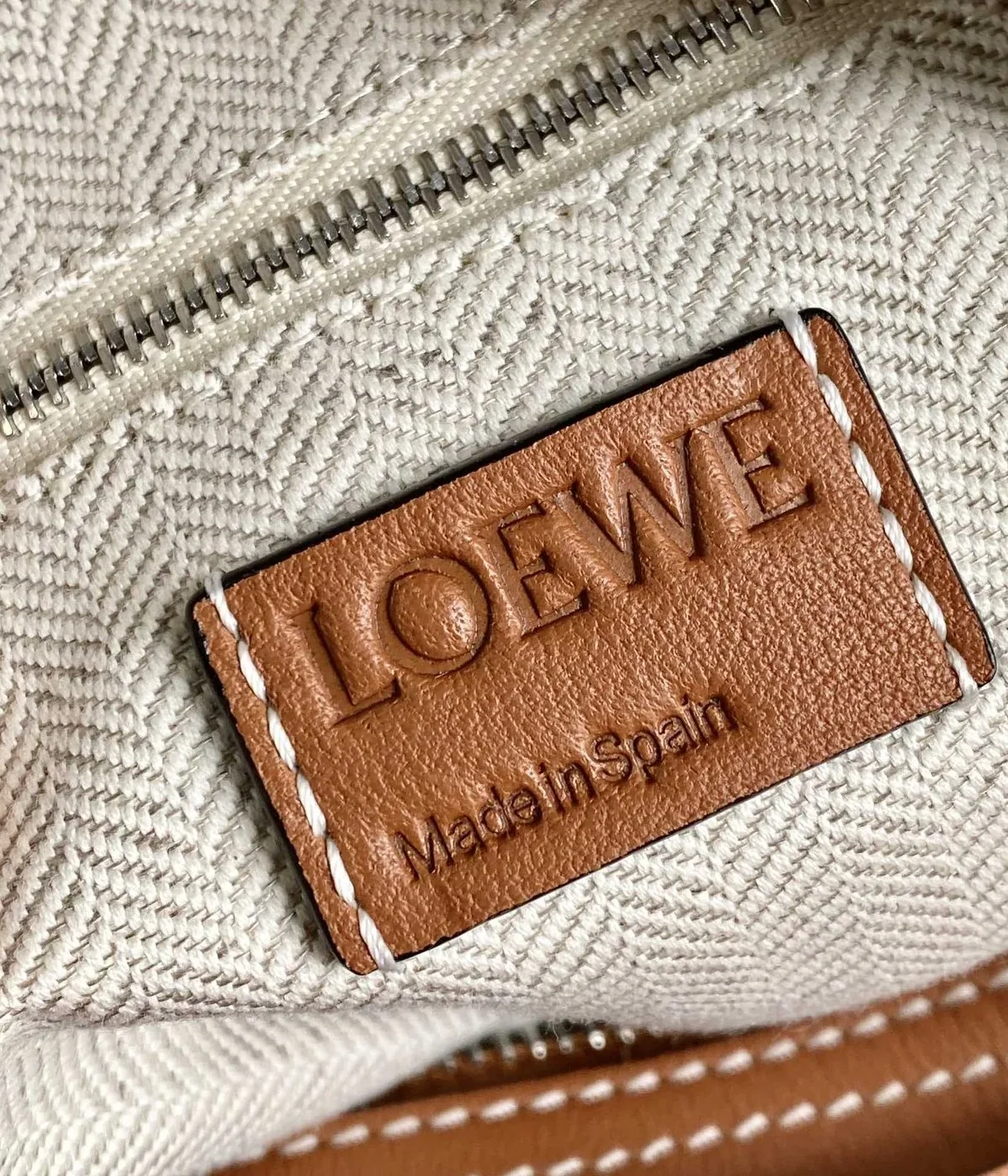 Loewe Large Elephant Bag Brown / B623A18X01