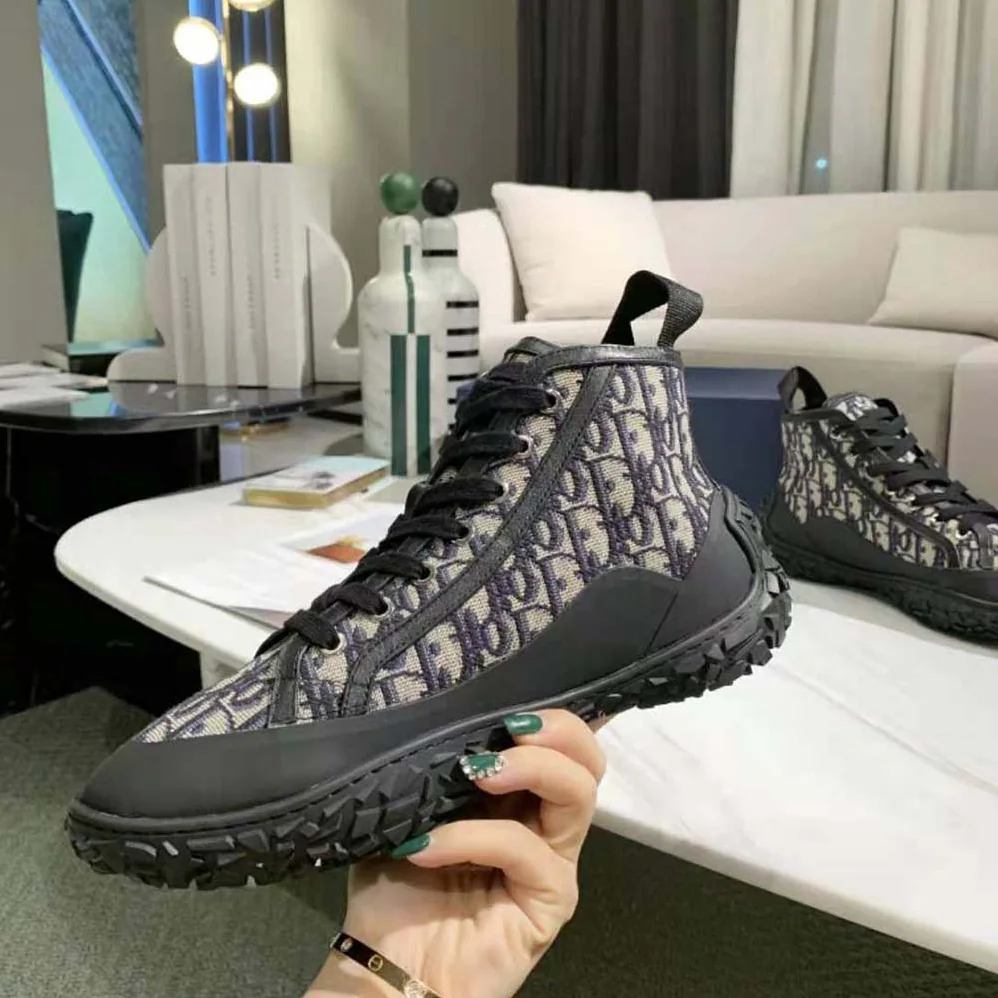 Dior B28 High-top Sneaker Beige and Black Dior Oblique Jacquard and Black Rubber for Unisex