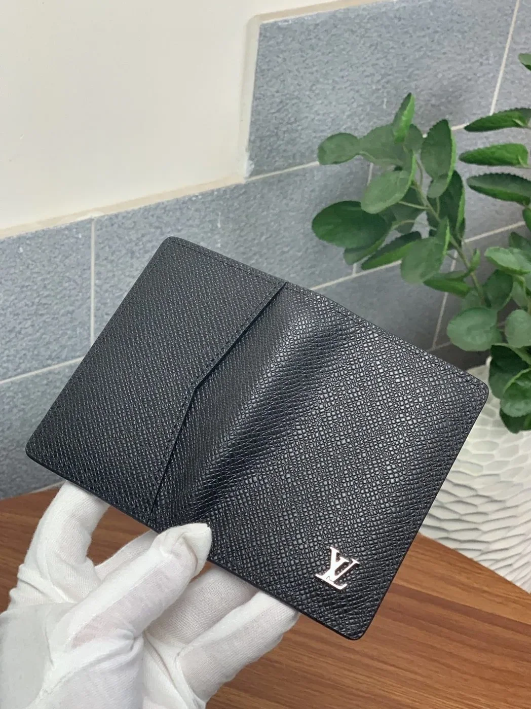 Louis Vuitton Pocket Organiser Taiga Black