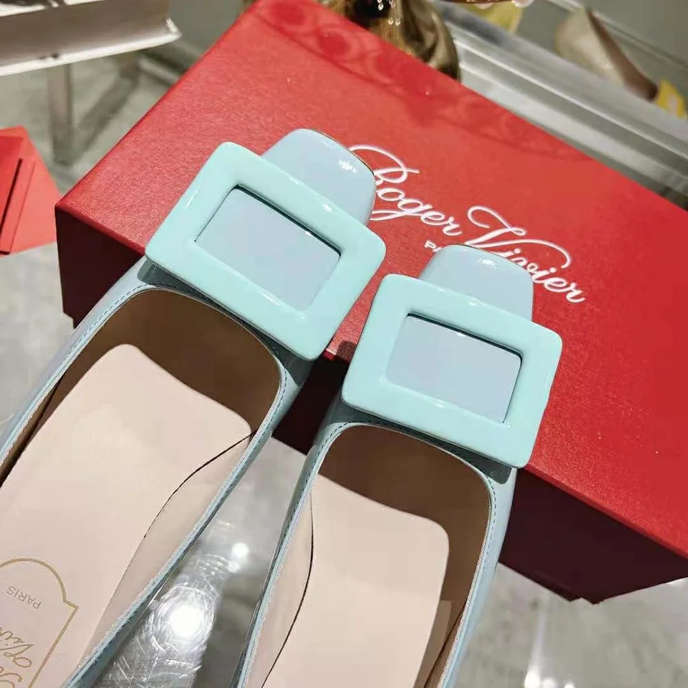 Roger Vivier Patent Leather Belle Vivier Pumps for Women in Aqua Roger Vivier Patent Leather Belle Vivier Pumps for Women in Aqua