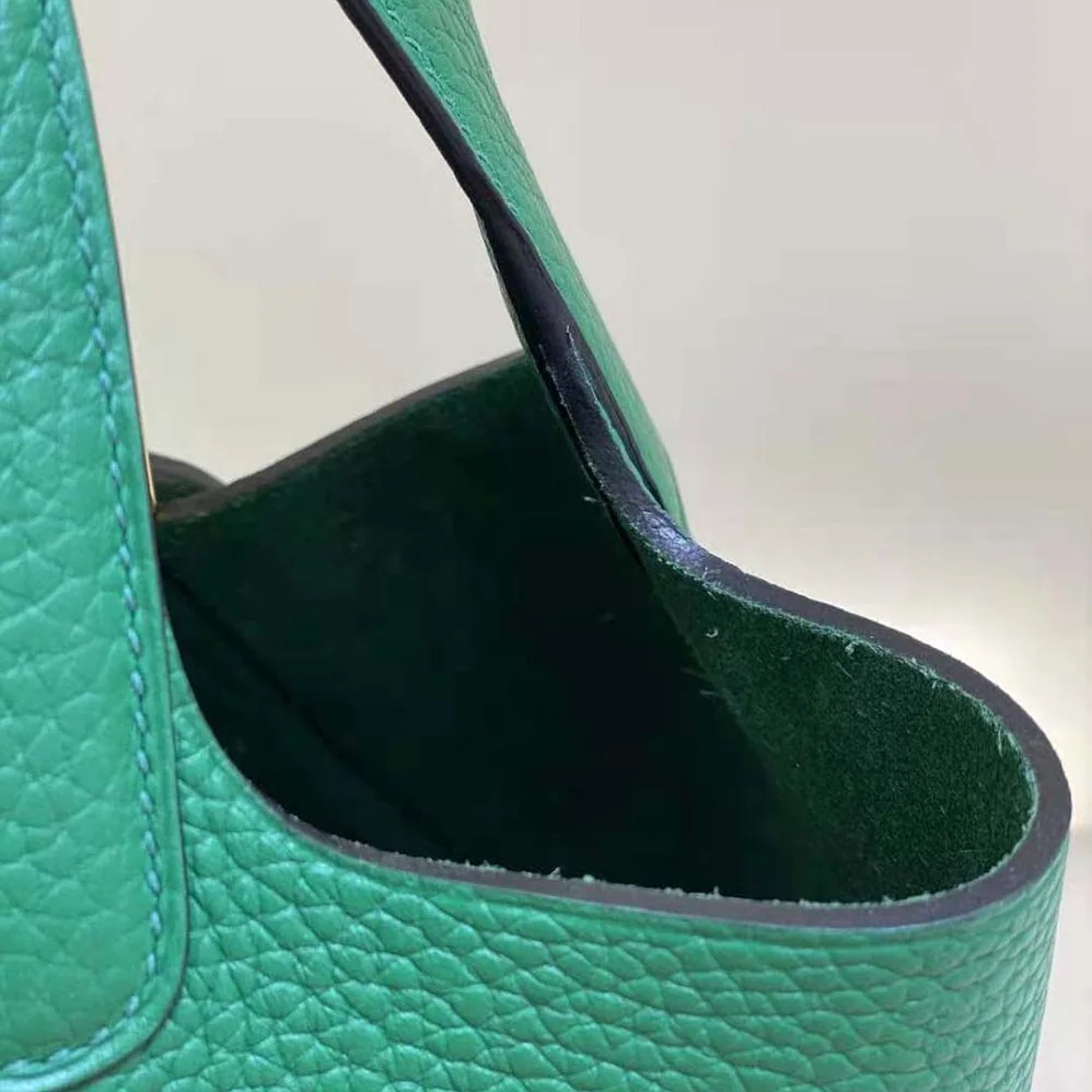 Hermes Picotin Lock 18cm in Clémence leather for Women in Green Hermes Picotin Lock 18cm in Clémence leather for Women in Green
