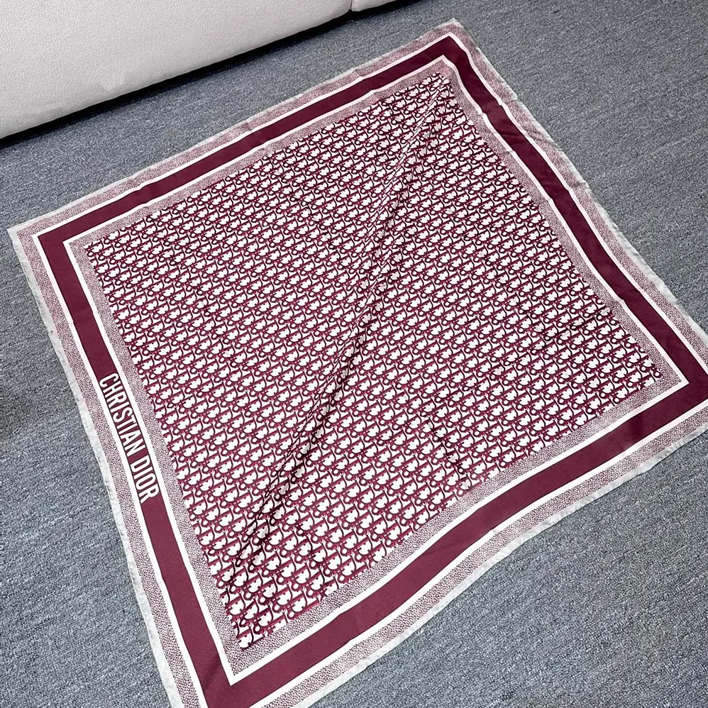 Dior Dior Oblique Diortwin 90 Square Scarf Burgundy and Navy Blue Silk Twill for Unisex Dior Dior Oblique Diortwin 90 Square Scarf Burgundy and Navy Blue Silk Twill for Unisex