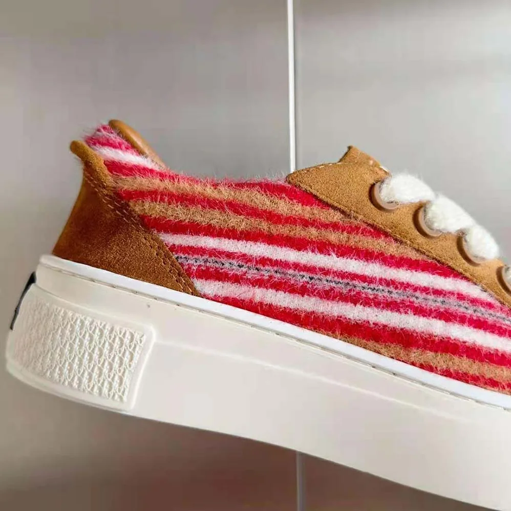 Dior Tears B33 Sneaker – Limited and Numbered Edition for Men in Red