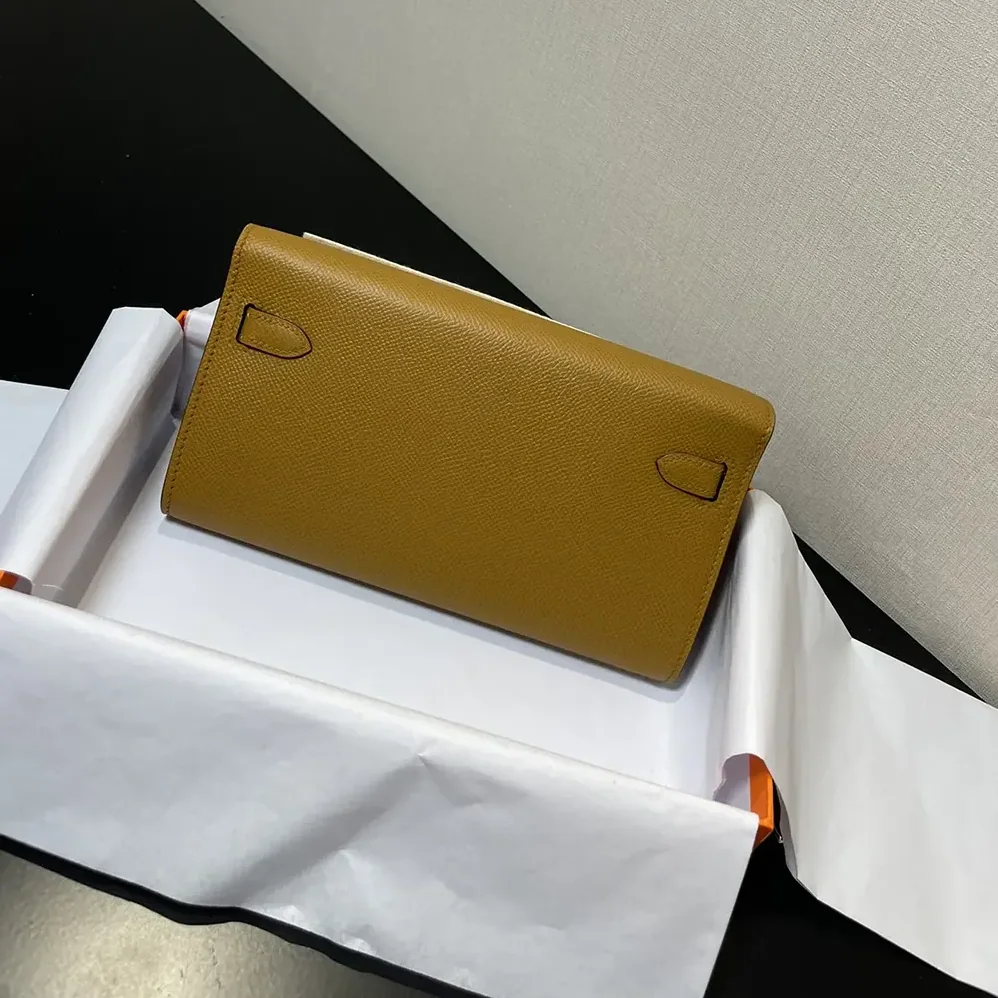Hermes Kelly To Go in Epsom Leather for Women in Gold Hermes Kelly To Go in Epsom Leather for Women in Gold