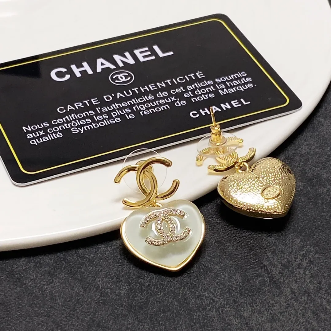 Love Heart Double C Earrings Gold