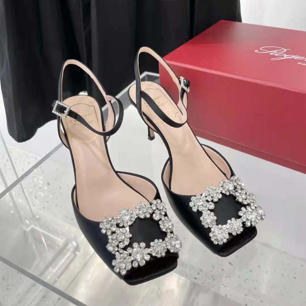 Roger Vivier Flower Strass Buckle Sandals in Satin for Women in Black