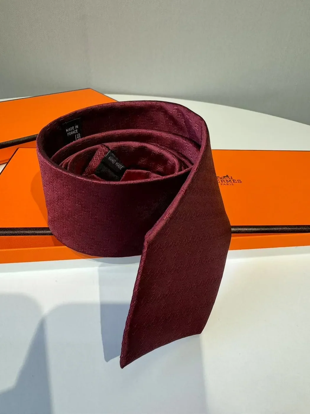 Hermes Faconnee H Tie Red