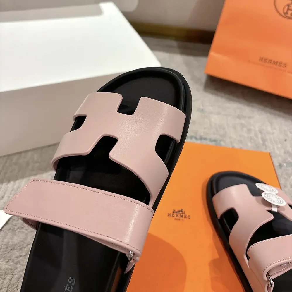 Hermes Chypre Sandal for Unisex in Pink Hermes Chypre Sandal for Unisex in Pink