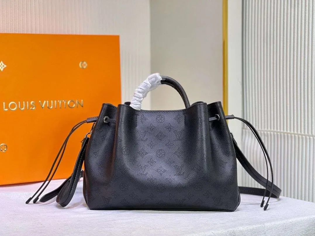 Louis Vuitton Bella Tote Mahina Black / LV Louis Vuitton Bella Tote Mahina Black / LV