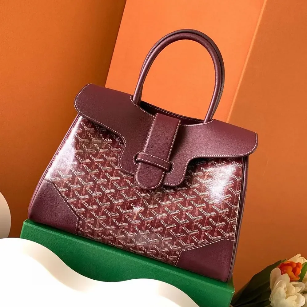 Goyard Saïgon Tote Bag for Women in Burgundy Goyard Saïgon Tote Bag for Women in Burgundy