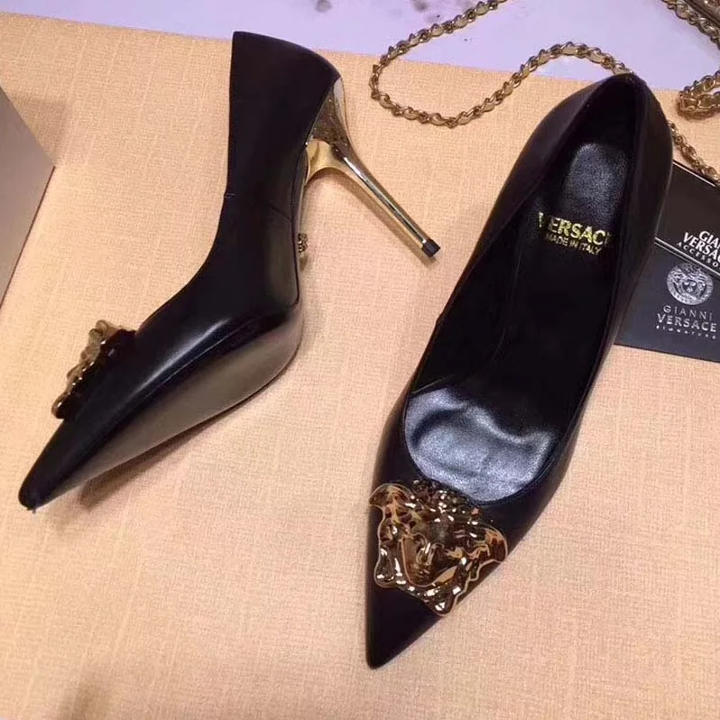 Versace Shoes Palazzo Pumps 110mm Heel for Women in Black Versace Shoes Palazzo Pumps 110mm Heel for Women in Black