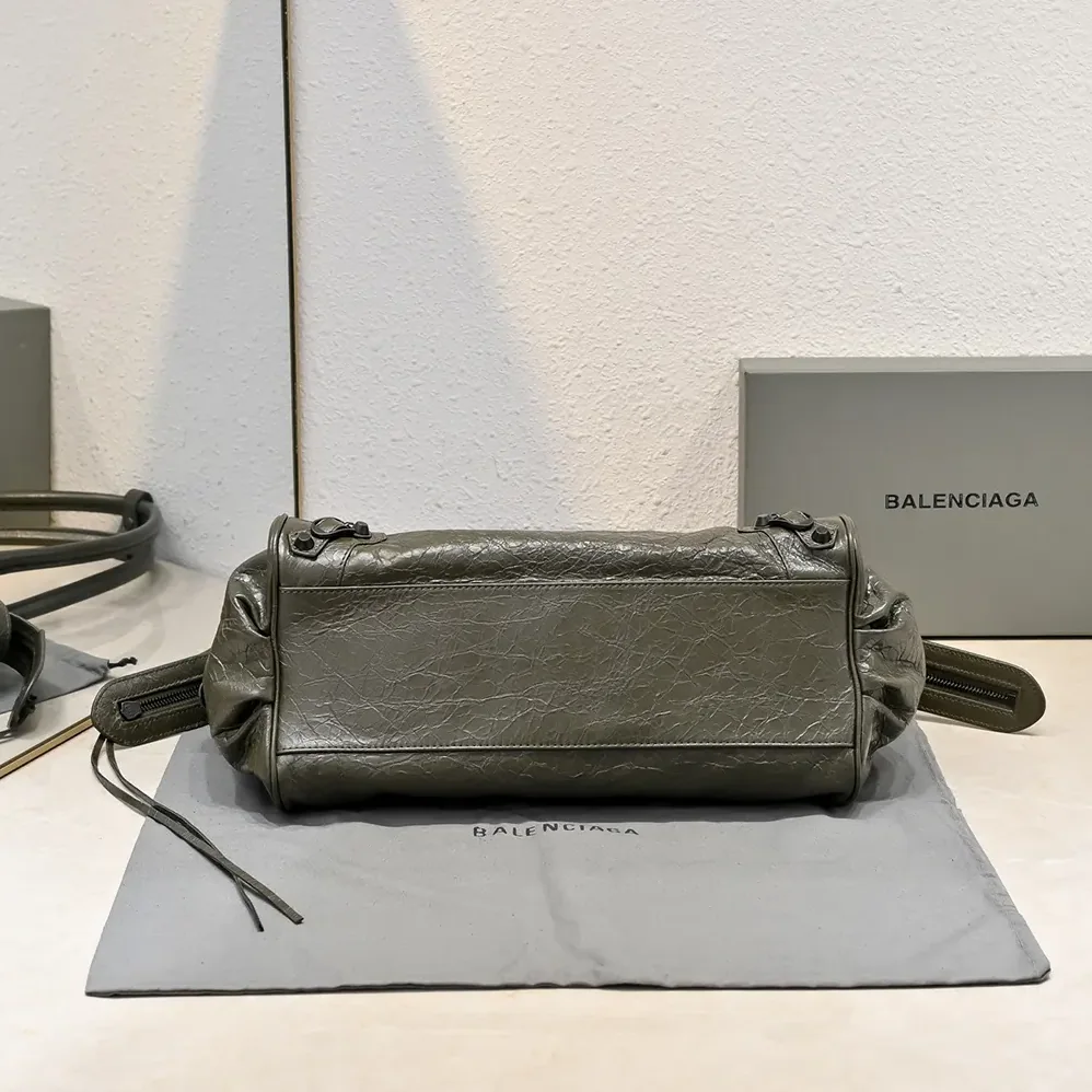 Balenciaga Le City Bag East for Women in West In Army Green Balenciaga Le City Bag East for Women in West In Army Green