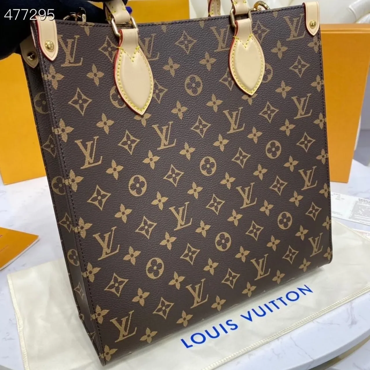 Louis Vuitton Sac Plat PM Monogram Canvas Louis Vuitton Sac Plat PM Monogram Canvas