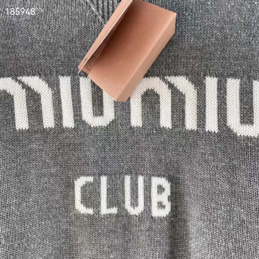 Miu Miu Cashmere Sweater with Intarsia Logo for Women in Silver Miu Miu Cashmere Sweater with Intarsia Logo for Women in Silver