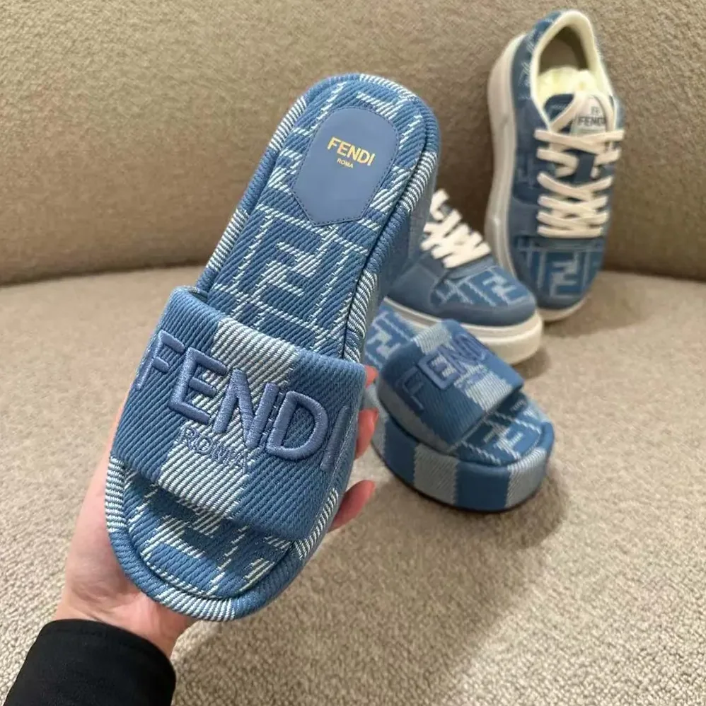 Fendi Sunshine Light Blue Denim for Women in effect Jacquard Flatform Slides
