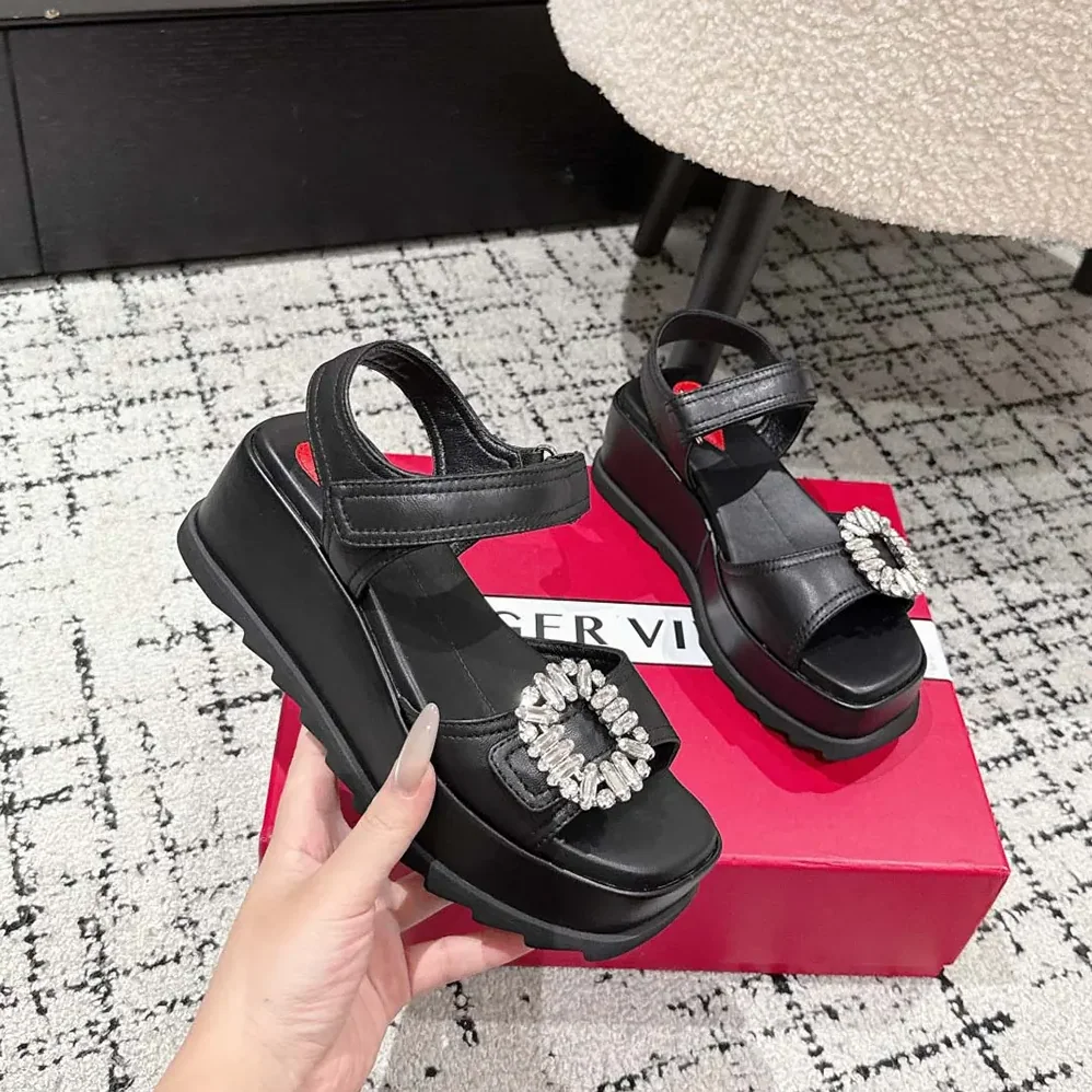 Roger Vivier Slidy Viv' Wedge Sandals in Leather for Women in Black Roger Vivier Slidy Viv' Wedge Sandals in Leather for Women in Black