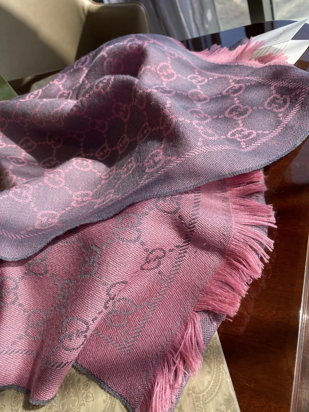 Gucci GG Lamé Lacquard Stole Scarf Pink /