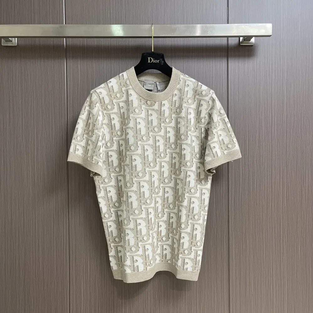 Dior Oblique T-Shirt Regular Fit Beige Cotton-Wool for Men in Silk Jacquard Dior Oblique T-Shirt Regular Fit Beige Cotton-Wool for Men in Silk Jacquard