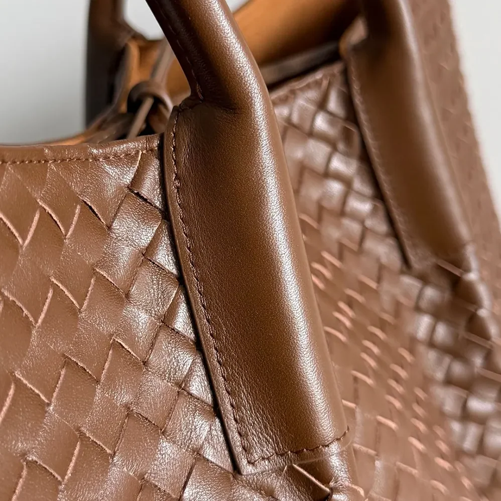 Bottega Veneta Pinacoteca in Intrecciato Silky Calf Leather for Women