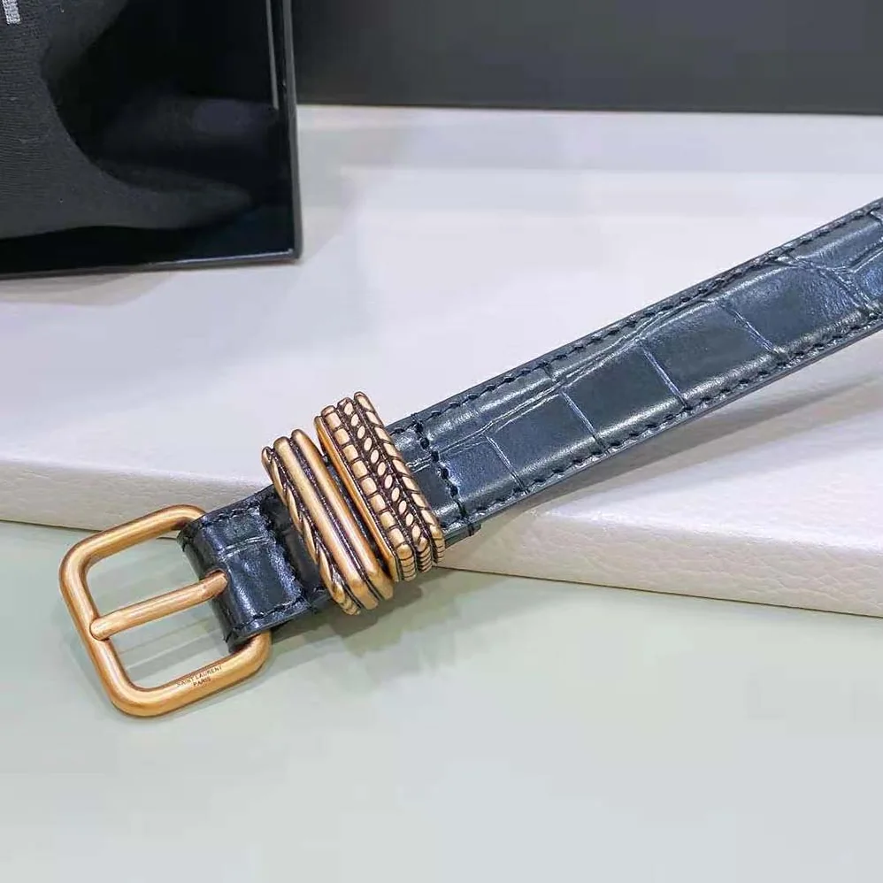 Saint Laurent YSL Hublot Loop Belt in Crocodile for Women in Embossed Leather