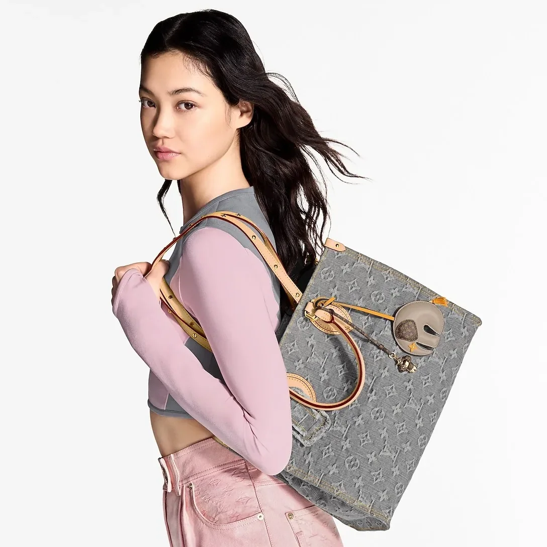 Louis Vuitton OnTheGo MM Tote Bag in Washed Gray Gold Hardware