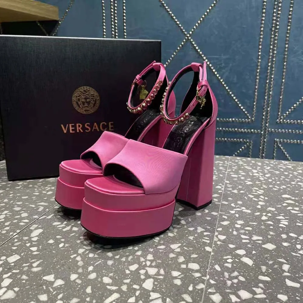 Versace Medusa Aevitas Platform Sandals for Women in Pink Versace Medusa Aevitas Platform Sandals for Women in Pink