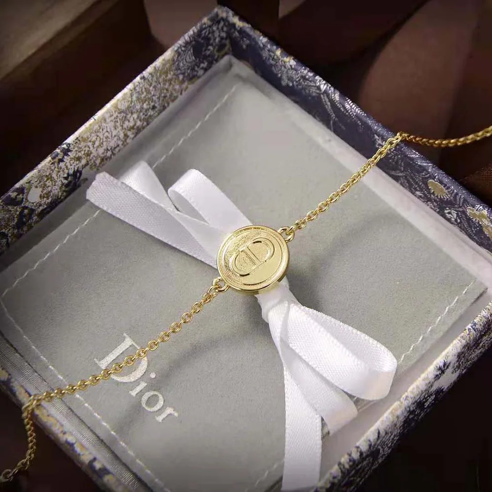 Dior Petit CD Bracelet Gold for Women in Finish Metal Dior Petit CD Bracelet Gold for Women in Finish Metal
