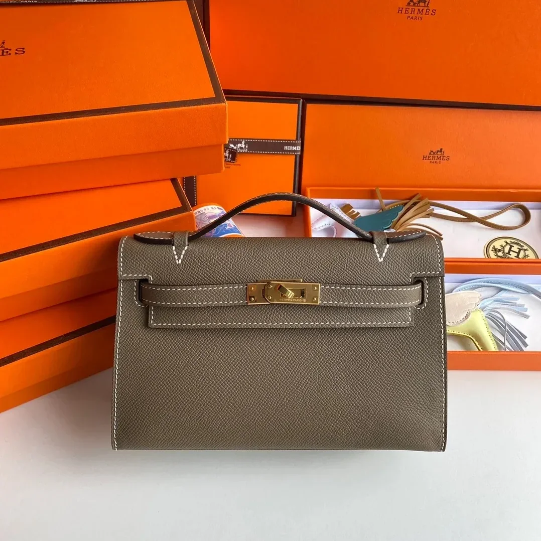 Hermes Kelly Pochette Top Handle Bag in Etoupe Epsom Gold Hardware Hermes Kelly Pochette Top Handle Bag in Etoupe Epsom Gold Hardware