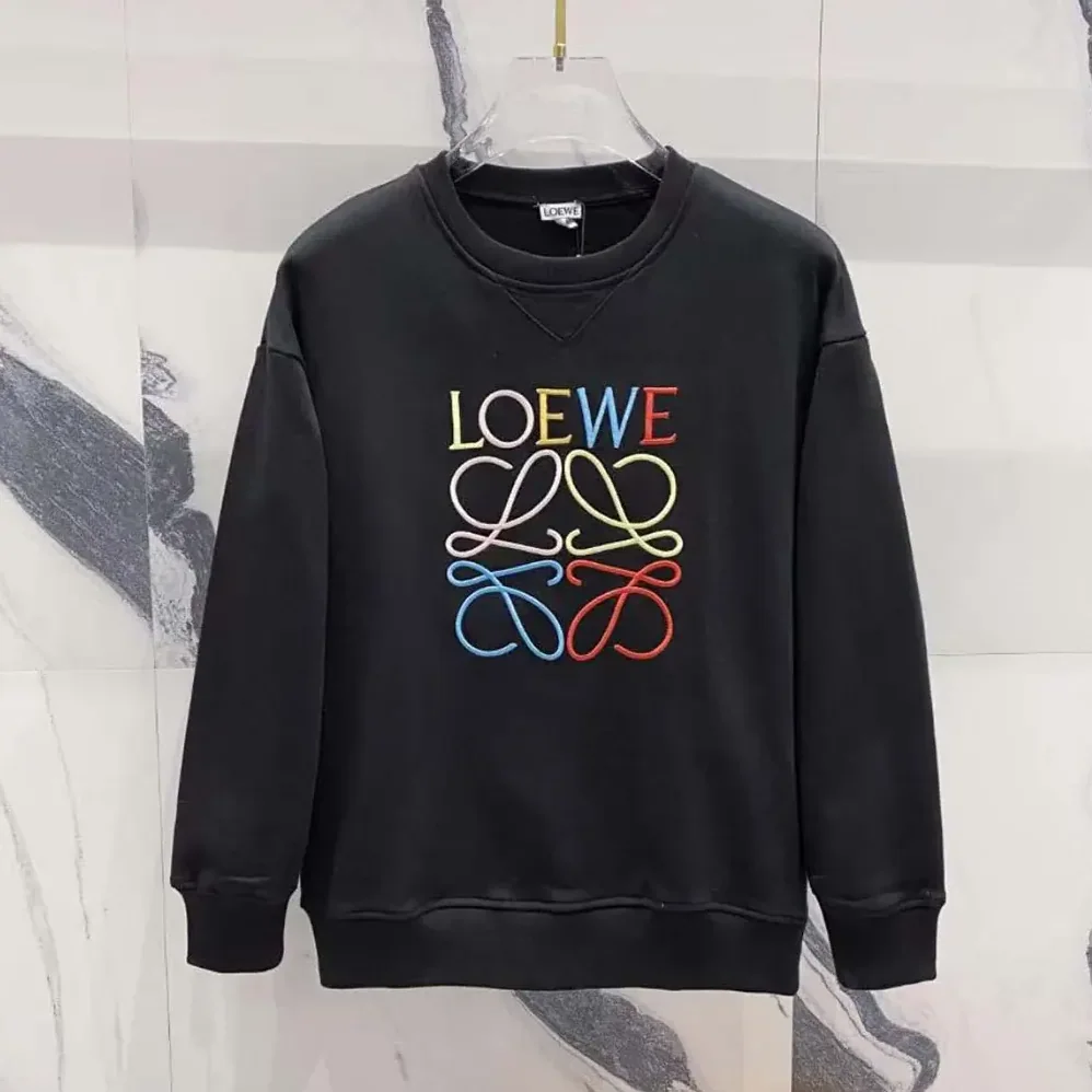 Loewe Anagram Regular Fit Sweatshirt in Cotton for Men in Black/Red Loewe Anagram Regular Fit Sweatshirt in Cotton for Men in Black/Red