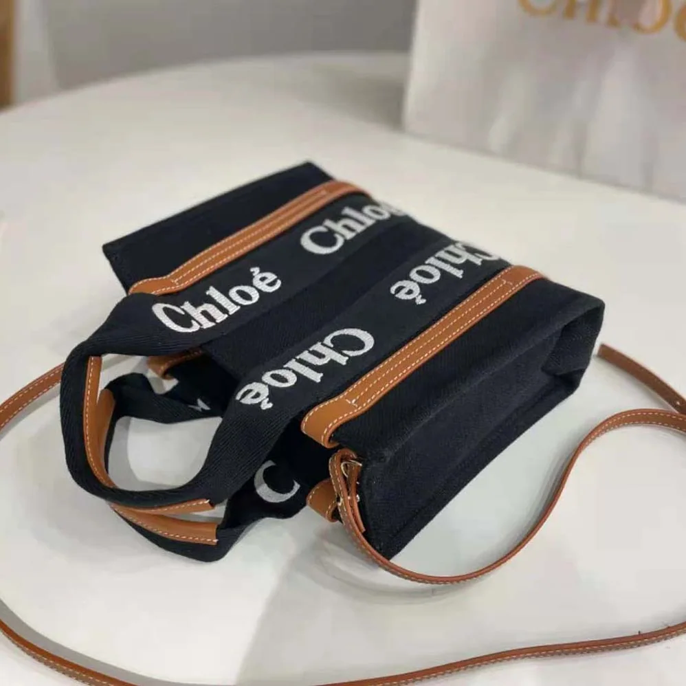 Chloe Small Woody Tote Bag for Women in Black Chloe Small Woody Tote Bag for Women in Black