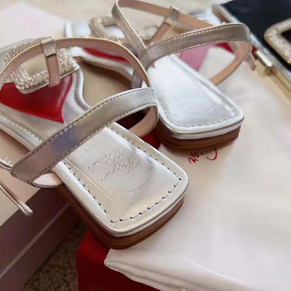 Roger Vivier Viv Choc Strass Buckle Thong Sandals in Leather for Women in Silver Roger Vivier Viv Choc Strass Buckle Thong Sandals in Leather for Women in Silver