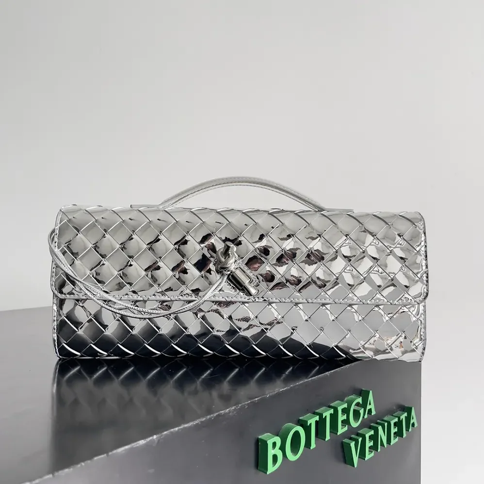 Bottega Veneta Andiamo Clutch in Intrecciato Leather for Women in Silver