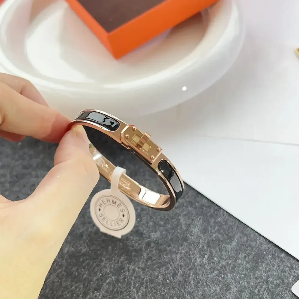 Hermes Mini Clic Kelly Bracelet for Unisex in Black Hermes Mini Clic Kelly Bracelet for Unisex in Black